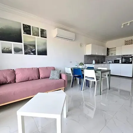 Lägenhet 3 Bedroom Modern In The Centre Of Victoria, Gozo, Malta Victoria