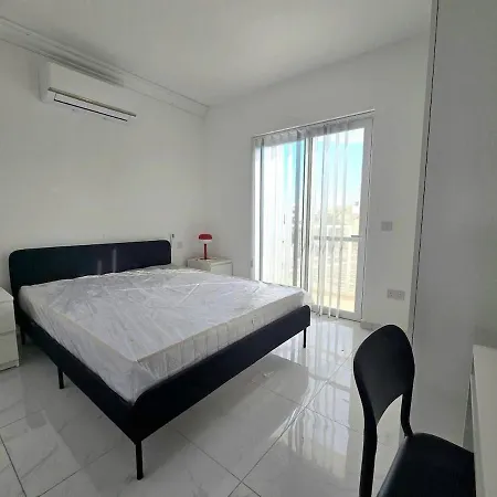 Lägenhet 3 Bedroom Modern In The Centre Of Victoria, Gozo, Malta Victoria