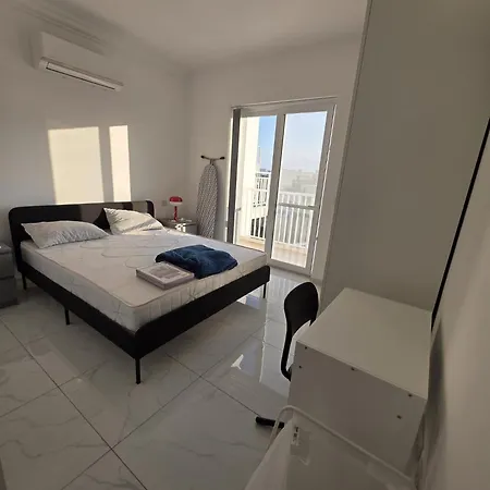 Appartement 3 Bedroom Modern In The Centre Of Victoria, Gozo, Malta Victoria